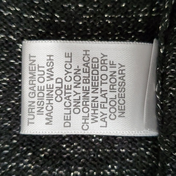 🆕️ AVENUE Black Metallic Thread Sweater SIZE: 26/28 - Picture 6 of 8